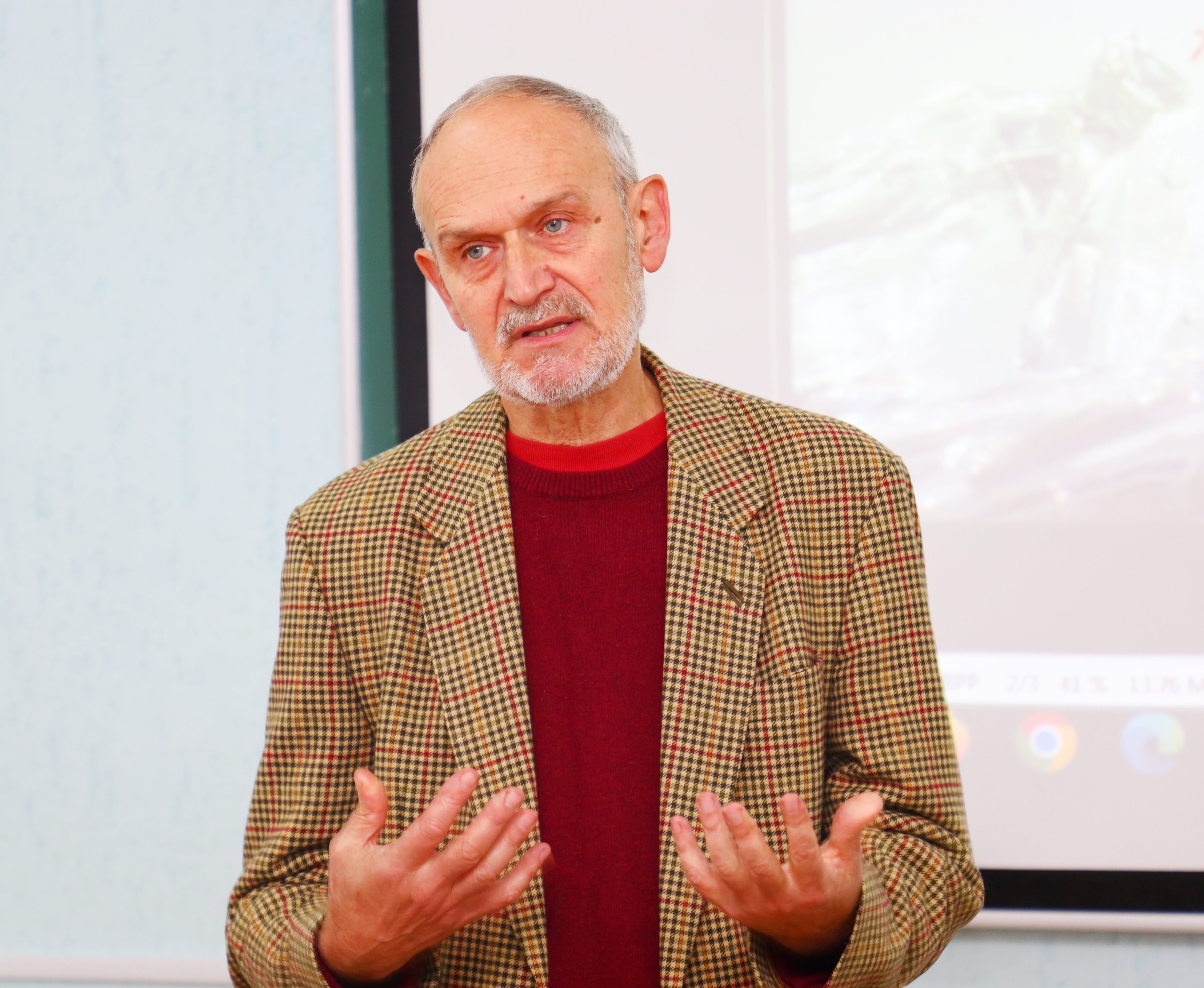 Пан Олександр Степаненко розповідає про цьогорічну тему мандрівного кінофестивалю